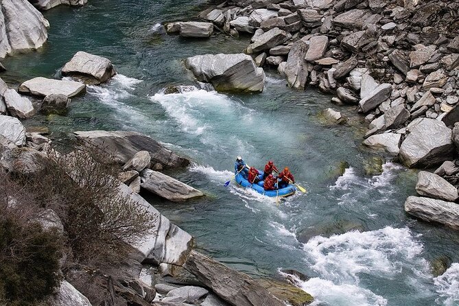 Queenstown Shotover River White Water Rafting - Learning the river at Deep Creek