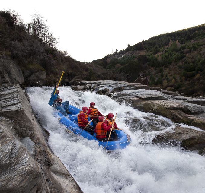 Queenstown: Shotover River Whitewater Rafting Adventure - Getting fitted and learning how to stay upright
