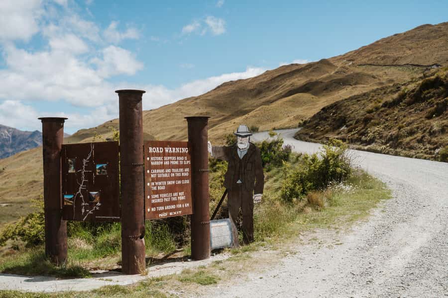 Queenstown: Skippers Canyon Goldrush Highlights Tour - The route from Camp Street to the canyon