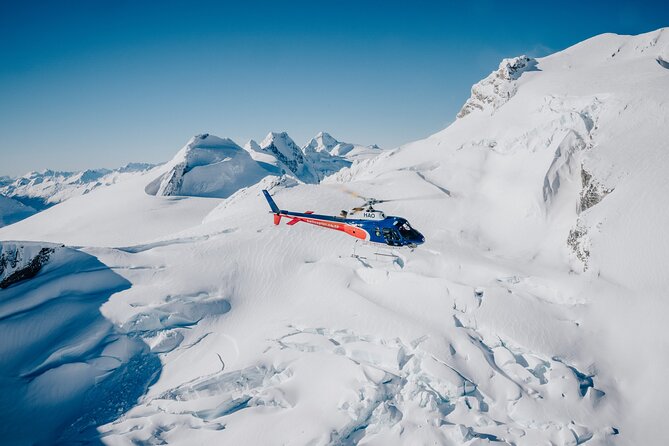 Queenstown: Southern Glacier 50-Minute Helicopter Flight - From Lake Wakatipu to the Southern Alps