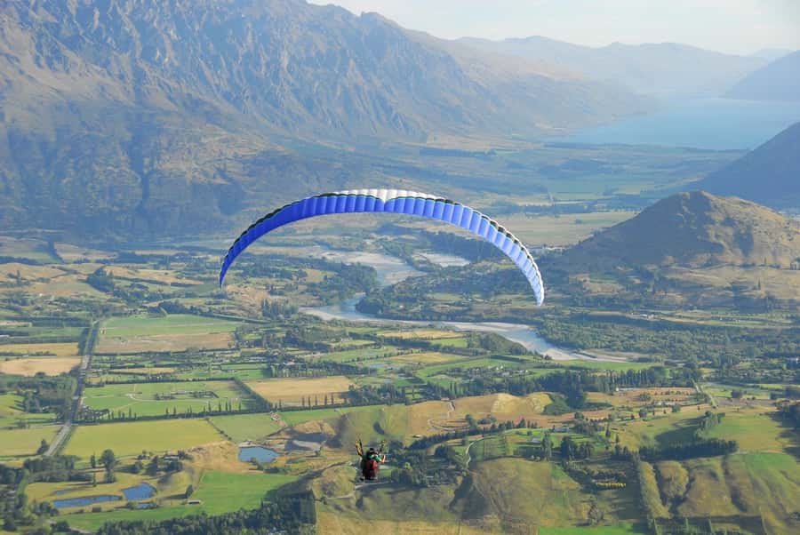 Queenstown: Tandem Paragliding Experience - The Coronet Peak safety briefing