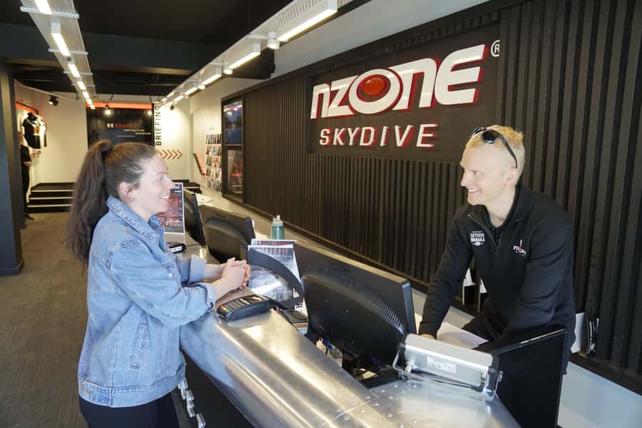 Queenstown: Tandem Skydive Experience - Safety briefings and the tandem master