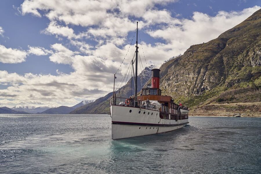 Queenstown: TSS Earnslaw Cruise of Lake Whakatipu - Is the $68 price fair?