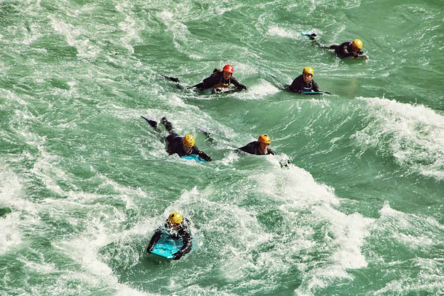 Queenstown: White Water Surfing Along the Kawarau River - From Queenstown to the Roaring Meg base