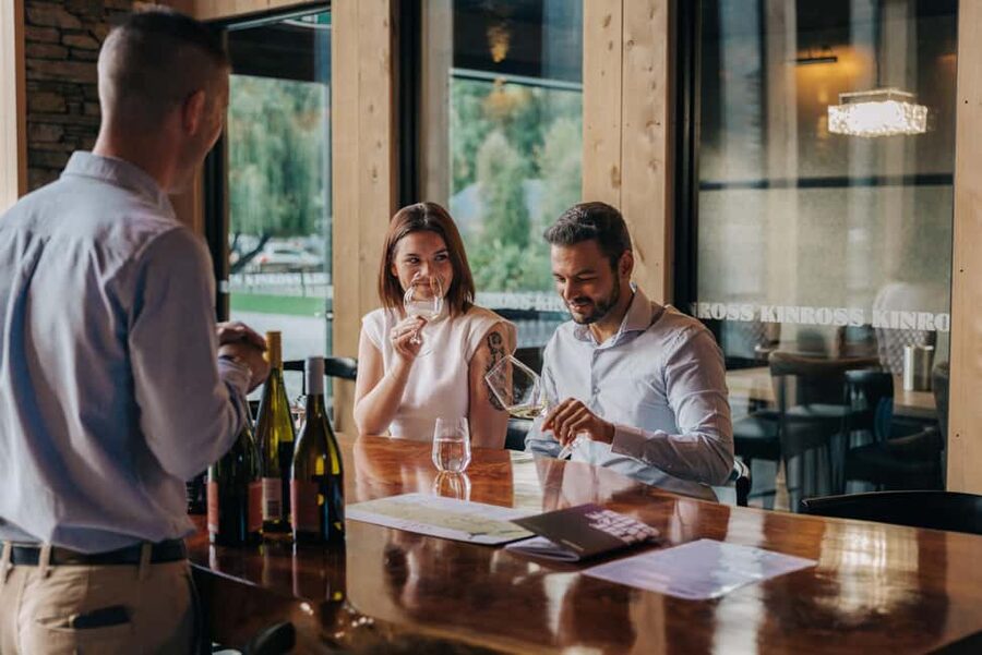 Queenstown: Wine & Food Tour, Scenic Tastings & Paired Lunch - Who should book this experience?