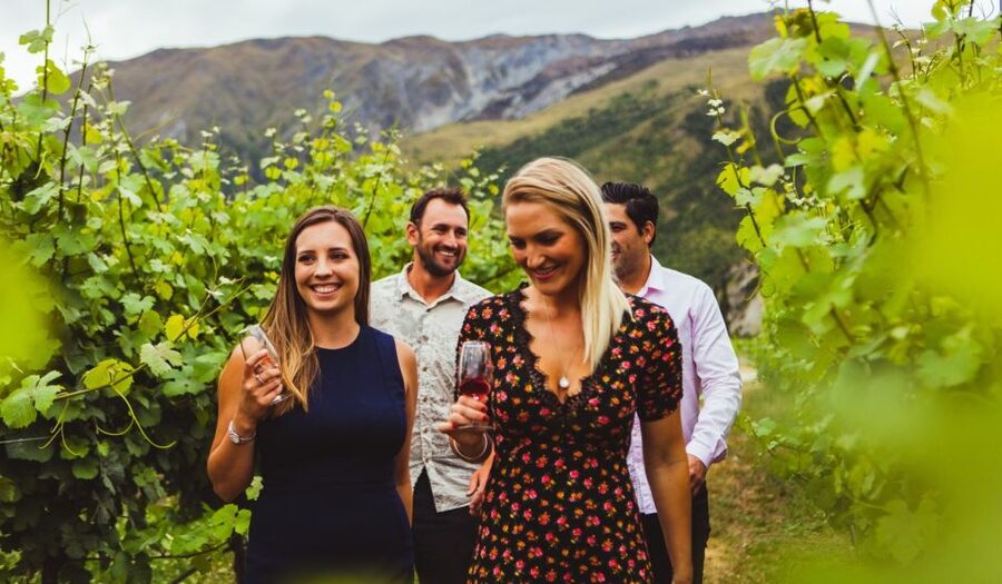 Queenstown: Wine Tasting Tour - Kinross, five winemakers in one stop