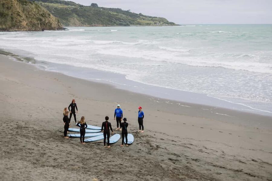 Raglan: Private Surf lesson 2:1 - What happens during the two-hour lesson