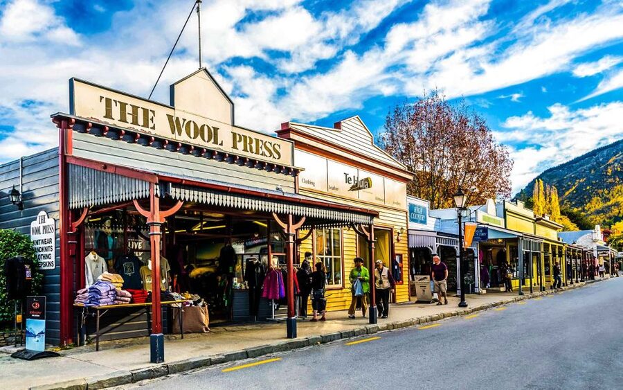 Ride to Riches: Arrowtown to Queenstown with Shuttle - What $67 buys you