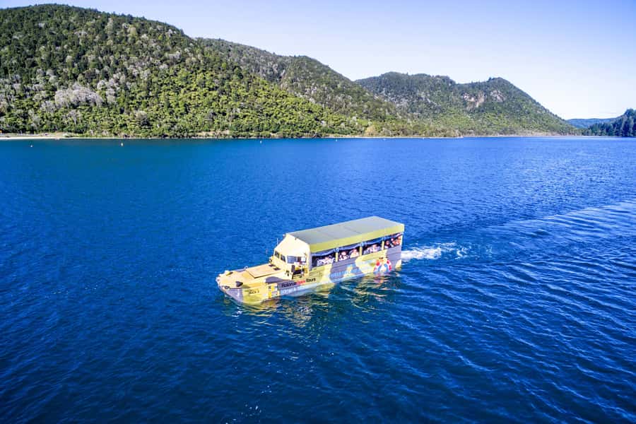 Rotorua City and Lakes Duck Tour - Why the old Duck is the real attraction