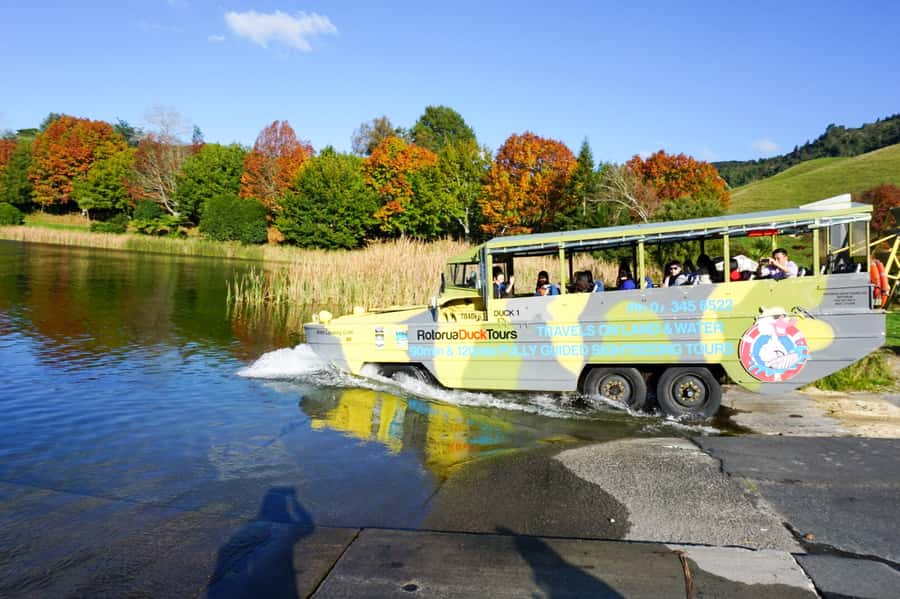 Rotorua City and Lakes Duck Tour - The commentary: facts, stories, and plenty of jokes