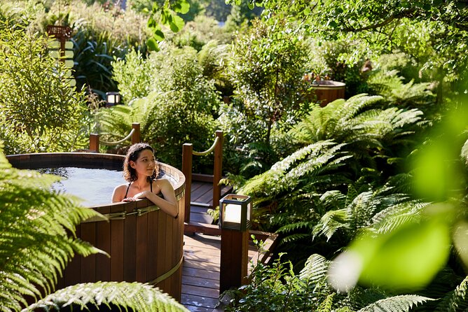 Rotorua Forest Hot Tub Soak at Secret Spot - Arrival, changing areas, and practical comfort