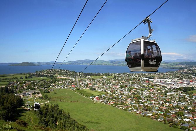 Rotorua Full Day Private Tour from Auckland - Lake Rotorua and the city center