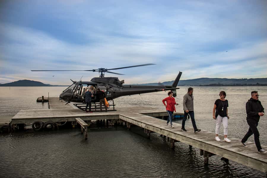 Rotorua: Helicopter Flight and Guided Walk on Mt Tarawera - Flying back over Rotorua’s lakes and parks