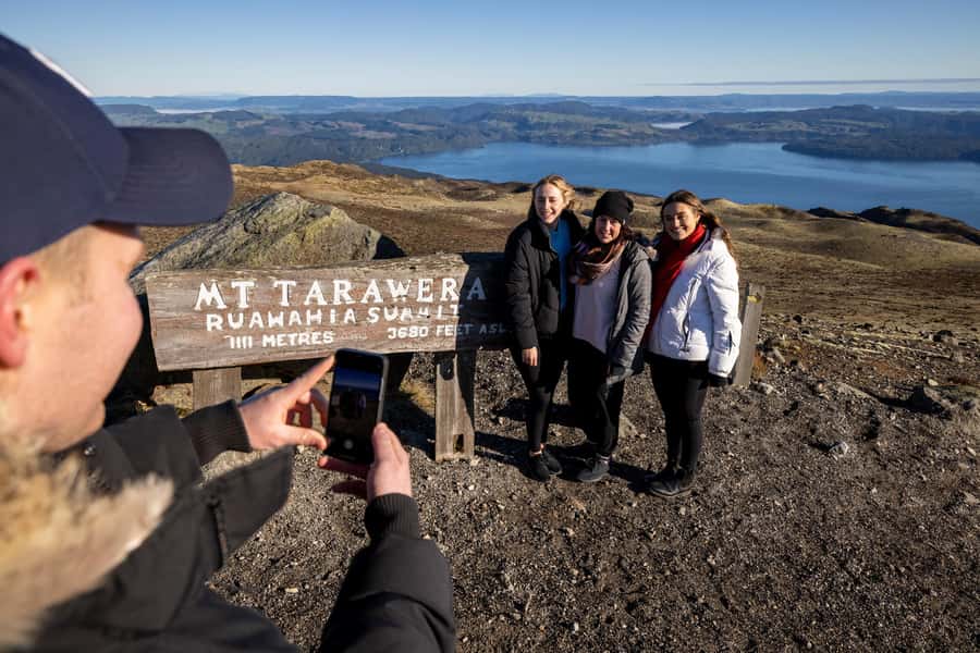 Rotorua: Helicopter Flight and Guided Walk on Mt Tarawera - Who will enjoy this experience most
