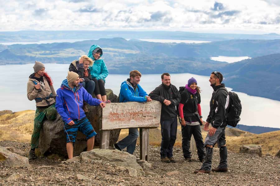 Rotorua: Mount Tarawera Volcanic Crater Half-Day Guided Walk - Māori stories add meaning to the geology