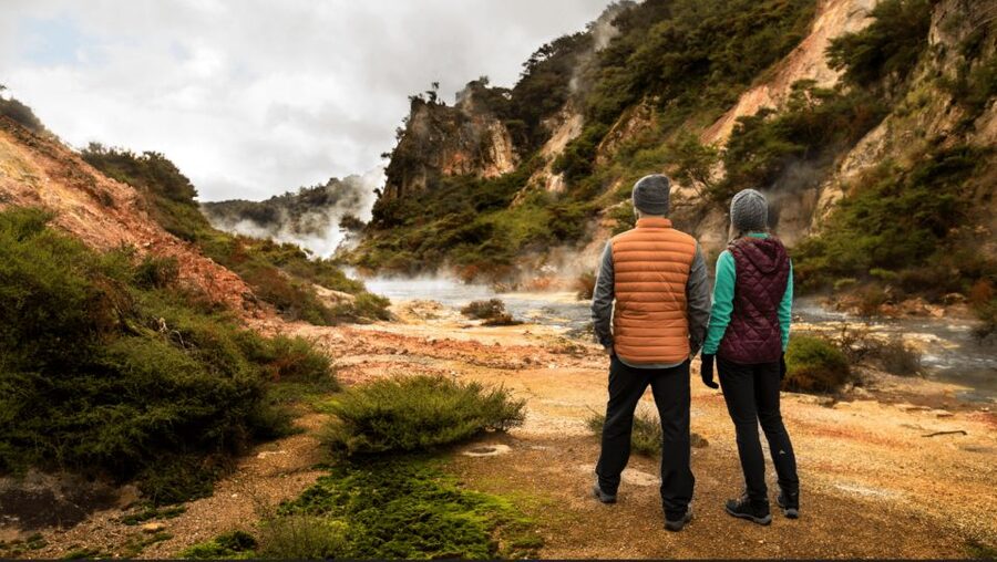 Rotorua: Waimangu Volcanic Valley Ticket & Self-Guided Walk - Taking on the Mount Haszard Trail