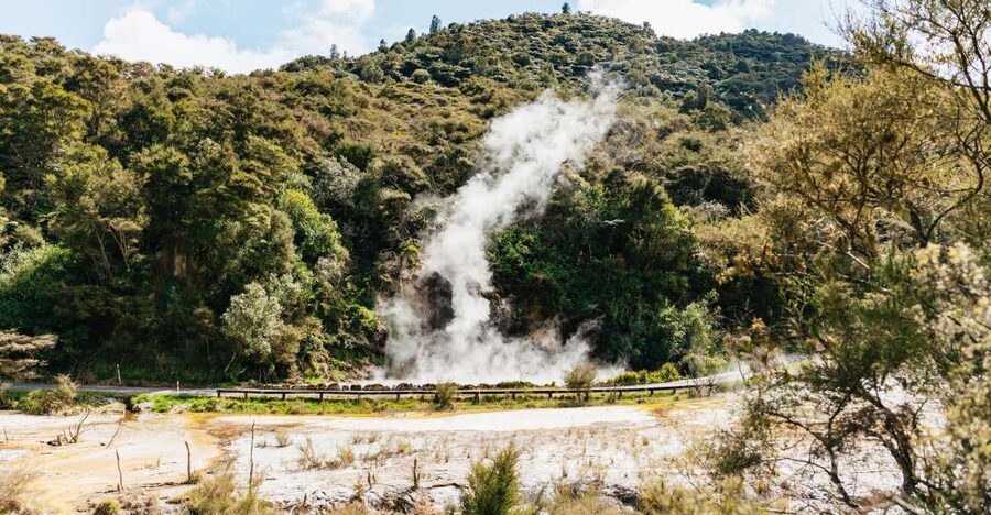 Rotorua: Waimangu Volcanic Valley Ticket & Self-Guided Walk - Arriving from Rotorua or Taupo