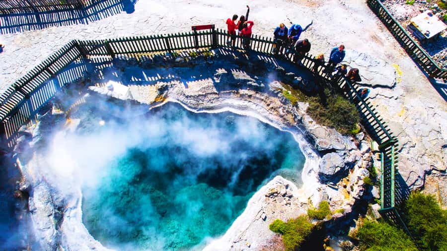 Rotorua: Whakarewarewa Village Guided Tour - Marae, Churches, and the WWII Memorial Archway