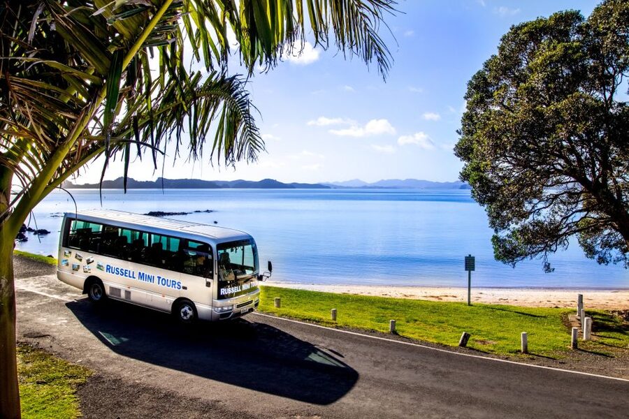 Russell: 1-Hour Sightseeing Tour by Coach & Long Beach - Long Beach, a change of pace