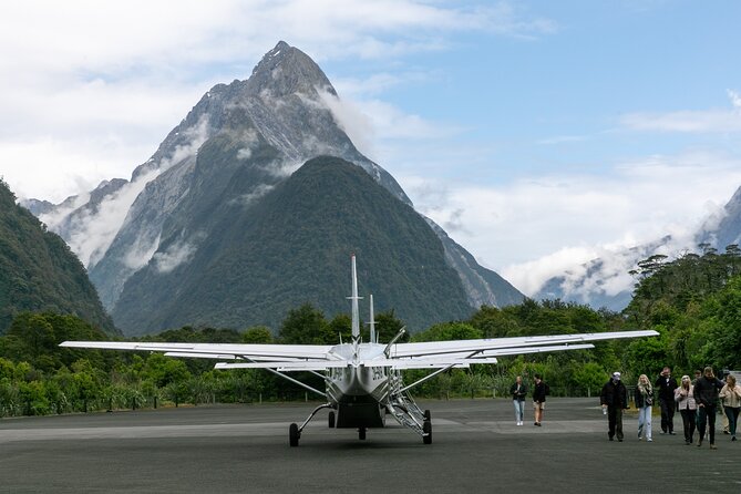 Scenic Flight Transfer to Queenstown from Milford Sound - Why this transfer is worth considering