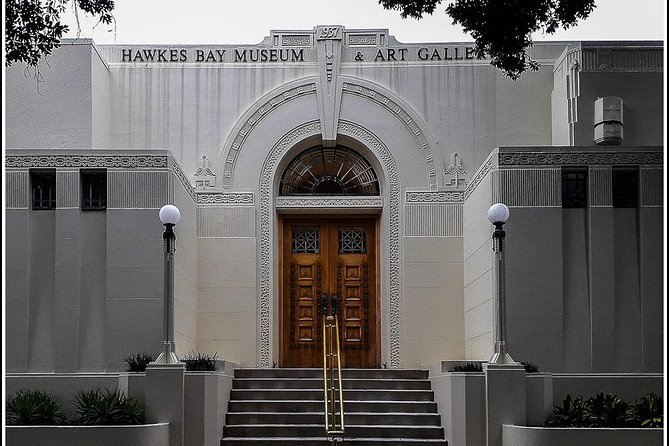 Shore Excursion: 4 Hour Premium Hawke's Bay, Napier Art deco Tour - Guides can shape the whole day