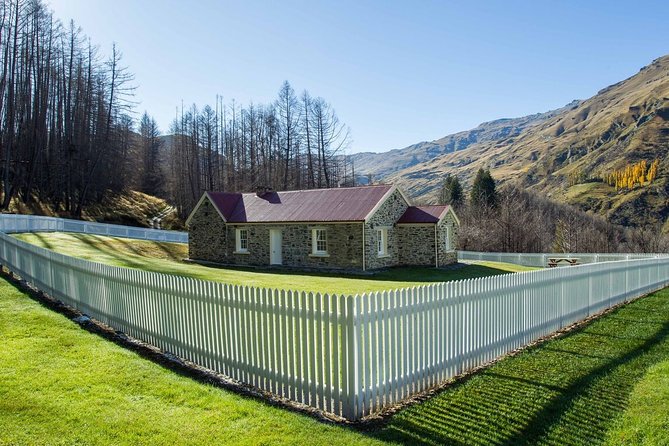 Skippers Canyon 4WD Heritage half day Tour from Queenstown - Tea, cake, and gold panning at Deep Creek