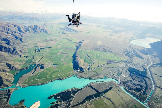 Skydive Mt. Cook - 20+ Seconds of Freefall from 10,000ft - Why the Pukaki setting matters