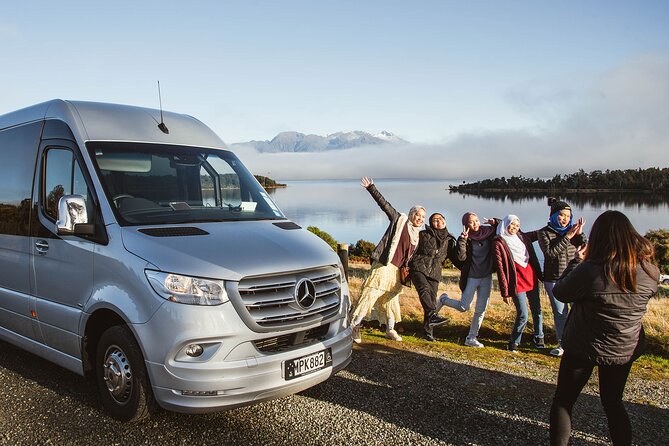 Small Group, Award Winning Milford Sound Day Experience & Cruise - Eglinton Valley and the Mirror Lakes