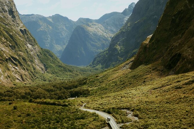 Small Group, Award Winning Milford Sound Day Experience & Cruise - The Milford Sound cruise beneath the peaks