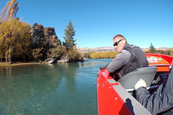 Small Group Jet Boat Adventure on the Clutha River from Wanaka - Pat’s guiding style and the value of live commentary