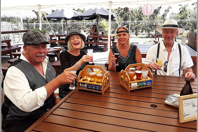 Small group - Napier Premium Winery , Beer & Cider + 5.5h to 6h. - Lunch: cheese platter or pizza