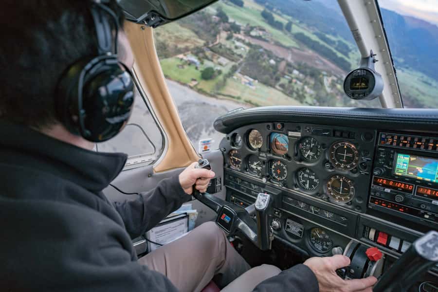 Takaka: Farewell Spit/Abel Tasman Scenic Flight - Checking in at Takaka Airport