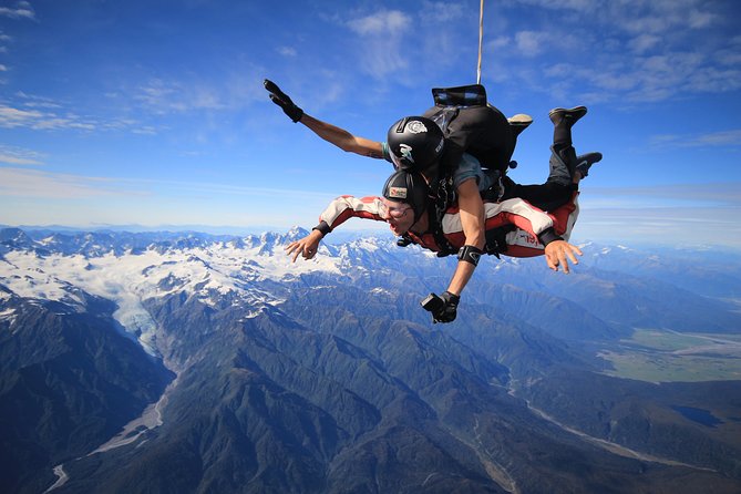 Tandem Skydive 10,000ft from Franz Josef - Equipment, clothing, and physical demands