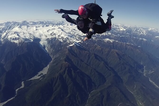 Tandem Skydive 18,000ft from Franz Josef - Equipment, clothing, and physical demands