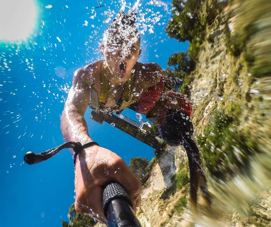 Taupō: AJ Hackett Taupō Bungy - NZ's Highest Water Touch! - The 47-meter leap above the Waikato River
