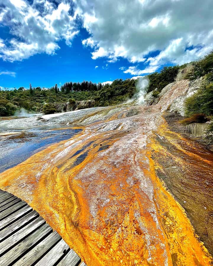 Taupo: Orakei Korako Geothermal Park and Cave Entry Ticket - Ruatapu Cave, the Park’s Special Feature