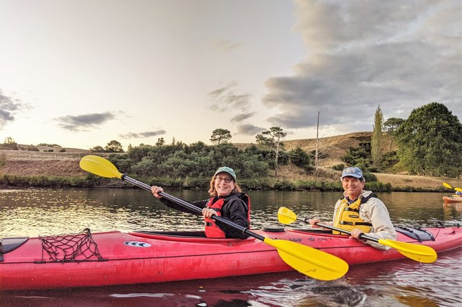 Tauranga: Evening Glowworm Kayak Tour - Meeting point, transfers, and timing