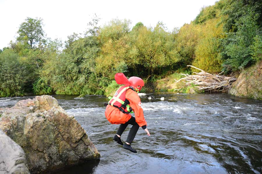 Te Awa Kairangi Grade 2 Scenic Rafting Tour - Family-friendly, with a few limits