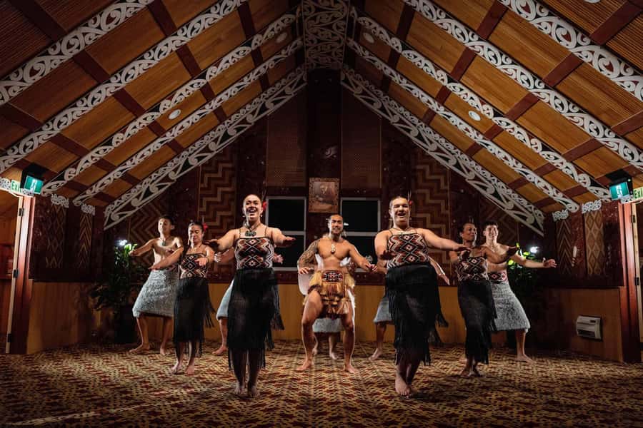 Te Puia: Te Pō Evening Hāngī Buffet and Cultural Experience - Is $114 a fair price?