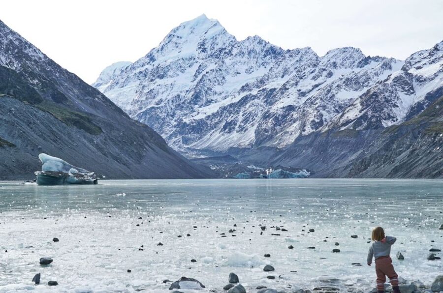 Tekapo Shuttle: Mt Cook Day Tour via Pukaki & Tasman Lake - The ride back includes one last Lake Pukaki stop