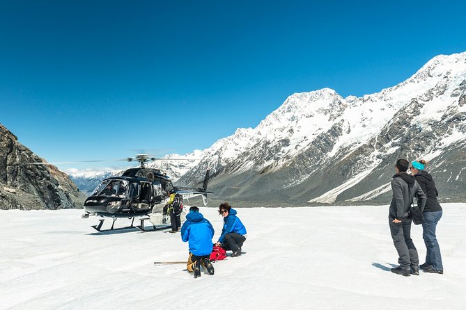 The Adventurer: Tasman Glacier Heli-hike - Walking across the Tasman Glacier at 1,300 meters