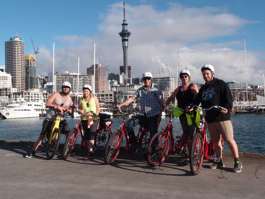 The Inside Loop: See Auckland's Coolest Neighbourhoods - From Te Wero Bridge to Britomart