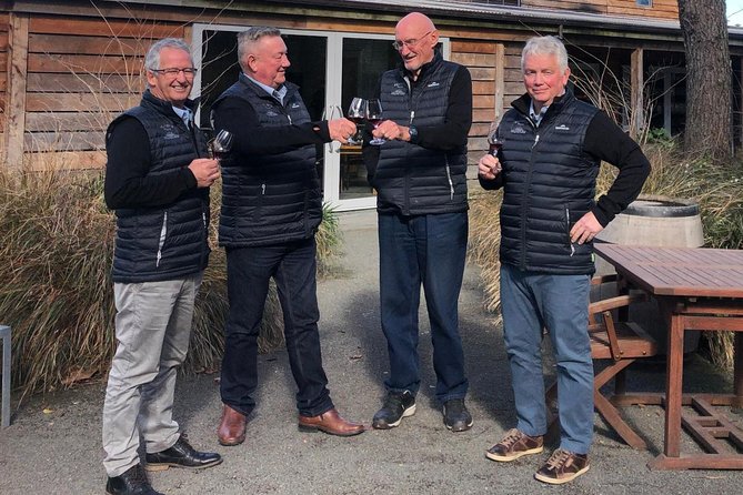 Top-Rated Hawke’s Bay Wine Tour - Small Group - What the vehicle and group size mean