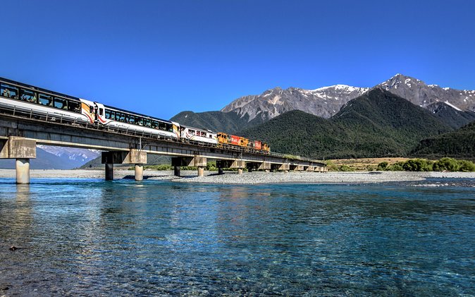 TranzAlpine Train Journey from Greymouth to Christchurch - Arthur’s Pass and the Southern Alps