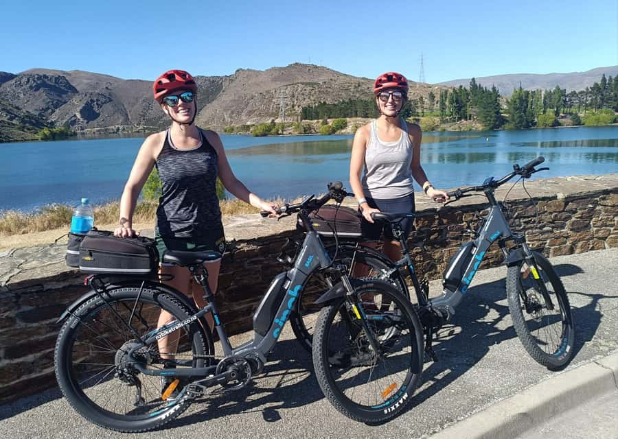 Ultimate Lake Dunstan Bike Hire, Shuttles And Boat Return - Choosing between a regular bike and an e-bike