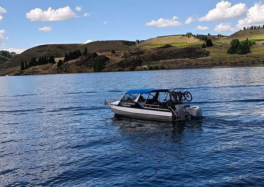 Ultimate Lake Dunstan Bike Hire, Shuttles And Boat Return - Riding the first section toward Carrick Winery