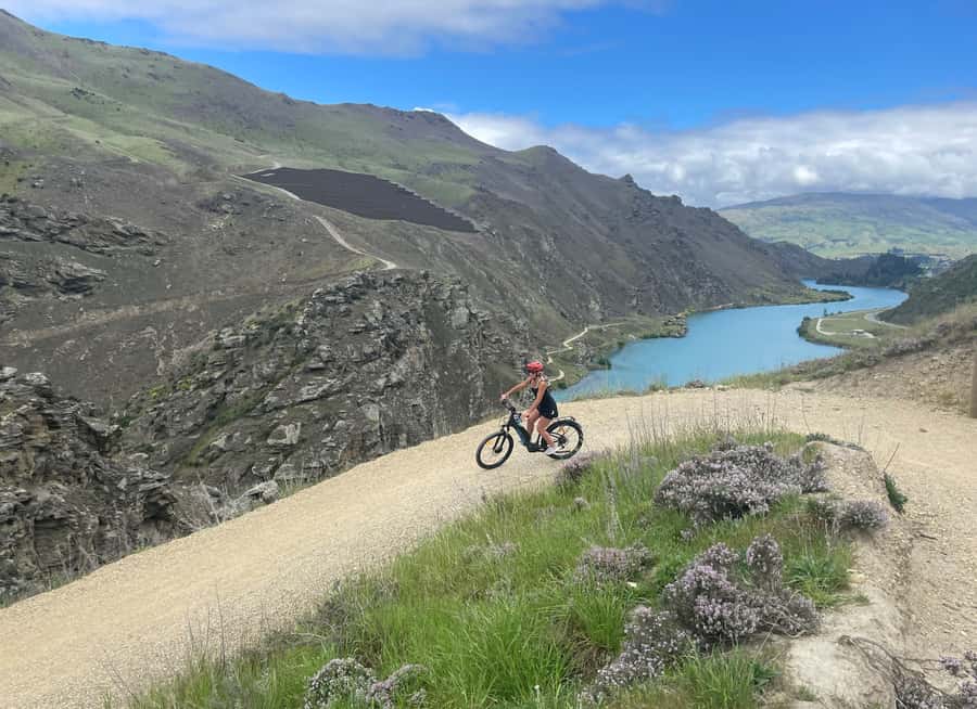 Ultimate Lake Dunstan Bike Hire, Shuttles And Boat Return - Service and communication that make the day easier