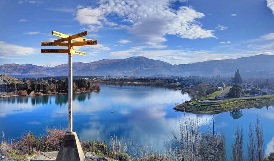 Ultimate Lake Dunstan Bike Hire, Shuttles And Boat Return - Meeting in Cromwell at 9:10