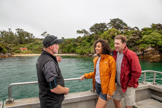 Ulva Island Explorer from Stewart Island - The guided walk on Ulva Island