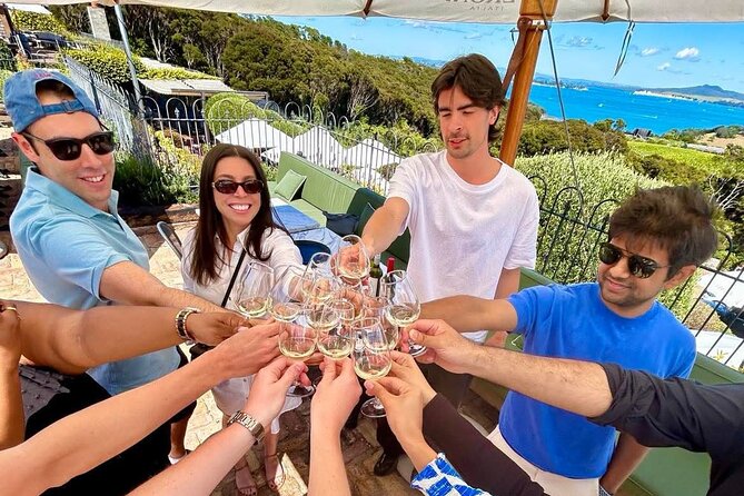 Waiheke Island Hop-On Hop-Off Explorer Bus - Vineyards near Kennedy Point and Goldie
